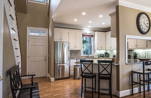 Lake Oconee House | Marina Cottage @ Reynolds On Lake Oconee inside & near Ritz Carlton