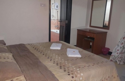 Downtown Kota Kinabalu Apartment | MARINA COURT SABAH FAMILY APARTMENT