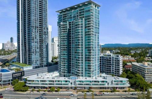 Southport Apartment | Marina ocean view at The Shores