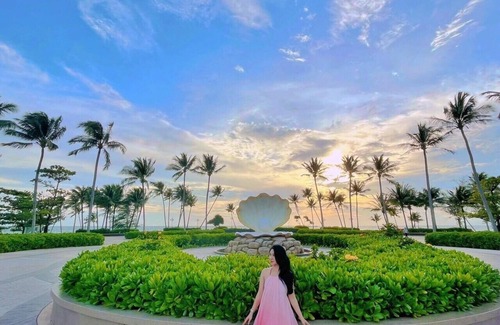 Duong To Villa | Marina resort villa beach swimming pool near to night market