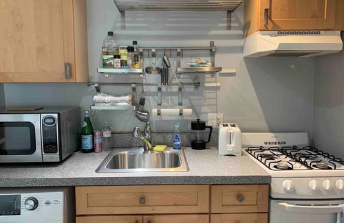 Gloucester Apartment | Marina View, Walk to Niles Beach & Rocky Neck