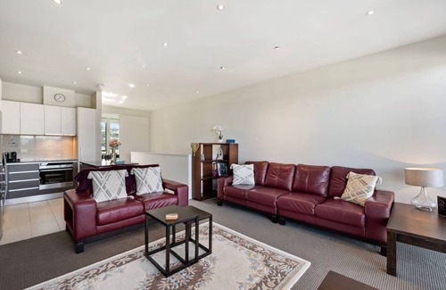 Taupo House | Marina Views - Watermark Apartment