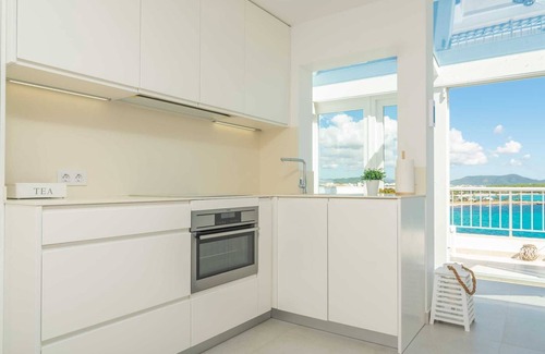 S'Illot-Cala Morlanda Apartment | Marinamar Sea View - Apartment With Free Wifi