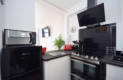 Bognor Regis Apartment | Marine Court, Bognor Regis - a flat that sleeps 4 guests in 2 bedrooms
