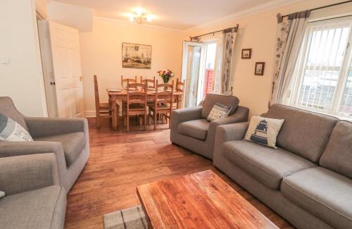 Whitby House | Mariners' Rest