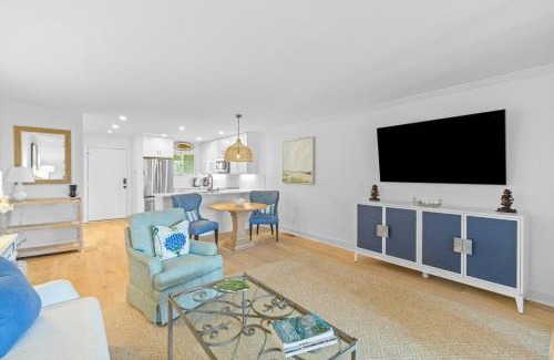 Isle of Palms Apartment | Mariners Walk 6B - Screen Porch Ocean Pool Walkout