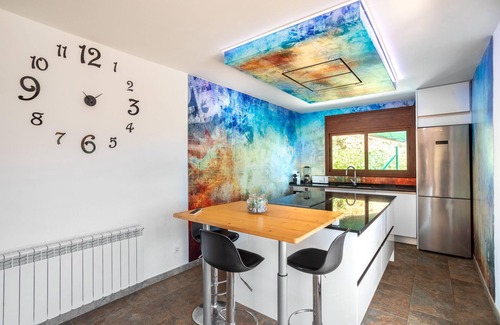 Santa Susanna House | Mario, sea views, private pool, billiards, ping pong