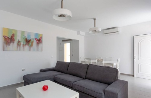 Puerto del Rosario House | Mariposas confort 6 teleworking and rest near the sea and the city center