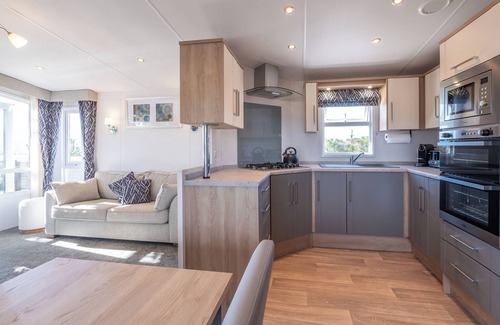 Mariri Cottage | Mariri Heights Sequoia Cottage Family and Pet Friendly