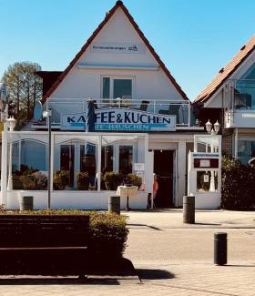 Haffkrug Apartment | Maris Ferienwohnung Nr 48 OG mit Balkon und Meerblick