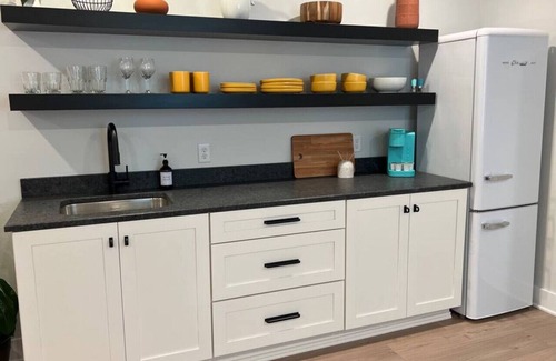 East Market District Apartment | Market #11 · Stellar Suites | Garden Studio in NuLu | Bikes