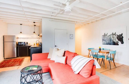 East Market District Apartment | Market #8 · Stellar Suites | The Sunset Suite | NuLu | Bikes