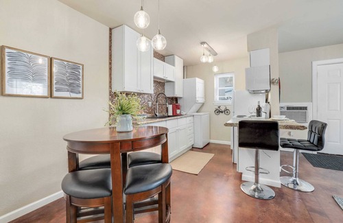 Downtown Condo | Market District Unit 1 - 1mi to DT Bentonville