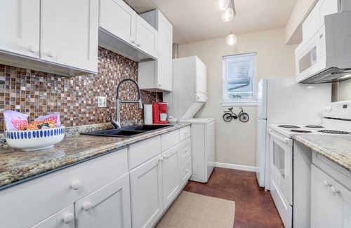 Downtown Condo | Market District Unit 1 - 1mi to DT Bentonville