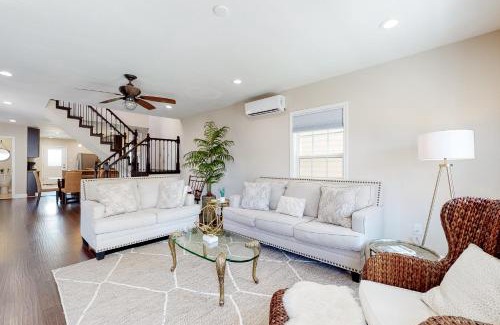 Galveston House | Market Gem