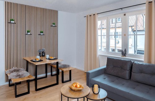 Freudenstadt Apartment | Marktplatz-Flair mit Dachterrasse im Zentrum