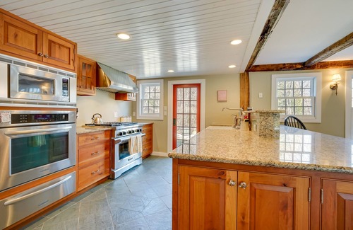 Wilmington House | Marlboro Escape: 9 Mi to Mount Snow Resort!