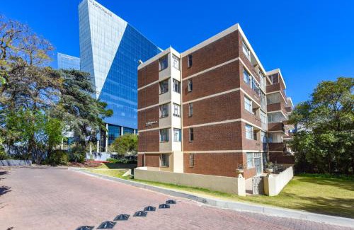 Sandown Apartment | Marley on Alice Apartments Full Power Backup