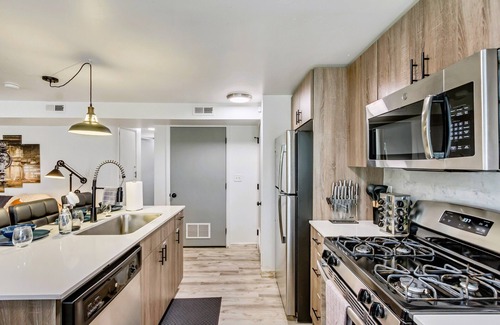 Downtown Salt Lake City Apartment | Marmalade by Cloud Dream Homes