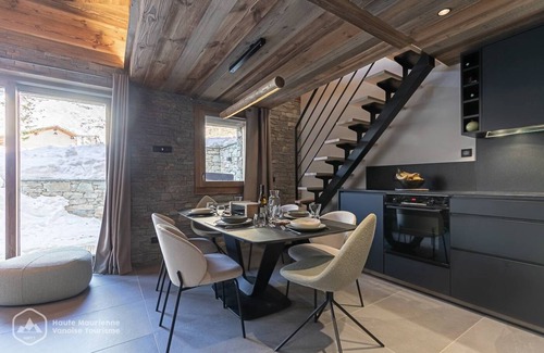 Bonneval-sur-Arc Apartment | Marmotton 01 - Apartment next to the slopes with Nordic bath