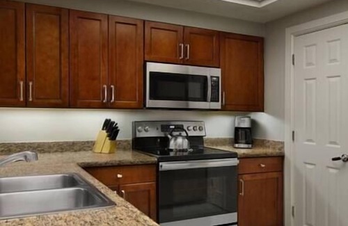 Bermuda Riviera Hotel | MARRIOT BEACH PLACE TOWER-2 BDRM VILLA-LAUDERDALE!