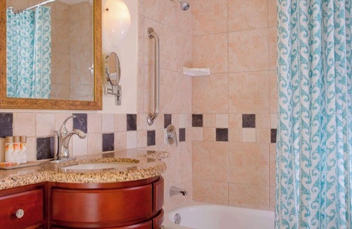 Ko Olina Resort | Marriott Ko Olina Beach Club 2BR Villa - Thanksgiving on the Beach!