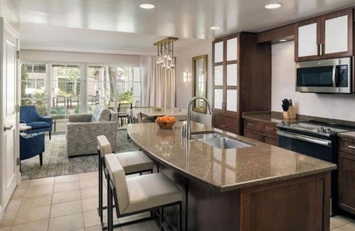 Florida Central Atlantic Coast Resort | Marriott Lakeshore Reserve Orlando Fully Equipped 2 Bedroom Villa