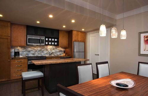 Singer Island Condo | Marriott Oceana Palms - Luxurious 2-Bedoom - Beachfront resort - Family Friendly