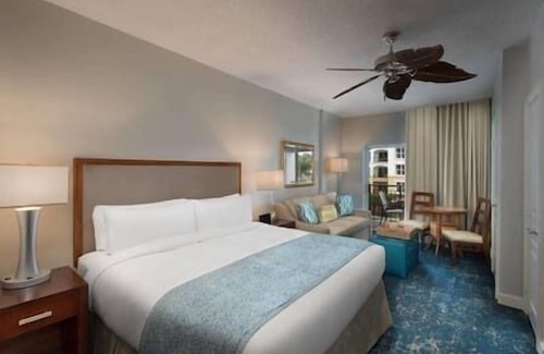 Hunt Club Hotel | Marriott's Ocean Point Resort, Palm Beach Shores, Beachfront