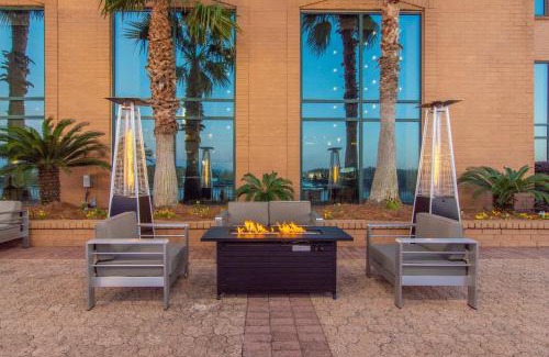 Hitch Village - Fred Wessels Homes Hotel | Marriott Savannah Riverfront