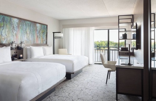 Hitch Village - Fred Wessels Homes Hotel | Marriott Savannah Riverfront