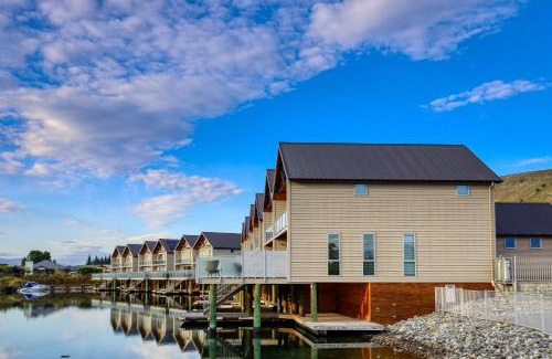Lowburn Resort | Marsden Lake Resort Central Otago