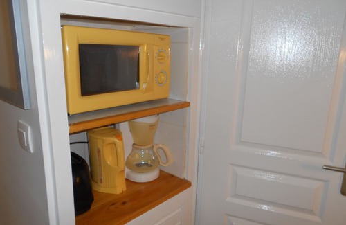 Marseillan Plage Apartment | Marseillan-plage F2 air-conditioned large terrace 5 pers near sea/shops