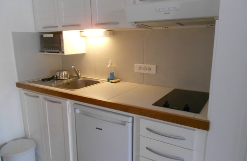 Marseillan Plage Apartment | Marseillan-plage F2 air-conditioned large terrace 5 pers near sea/shops