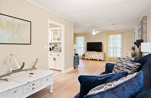 Brunswick House | Marsh Front Cottage | 3 Bed, 2.5 Bath