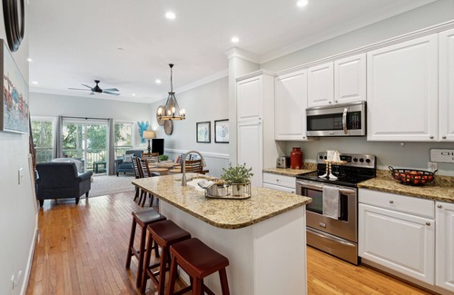 Waters Edge House | Marsh & River Views, Large Screen Porch, Community Pool & Dock - Crawdads Sing