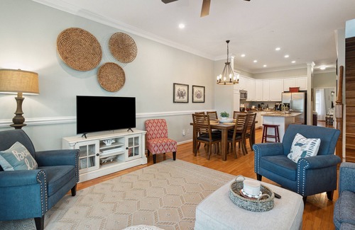 Waters Edge House | Marsh & River Views, Large Screen Porch, Community Pool & Dock - Crawdads Sing