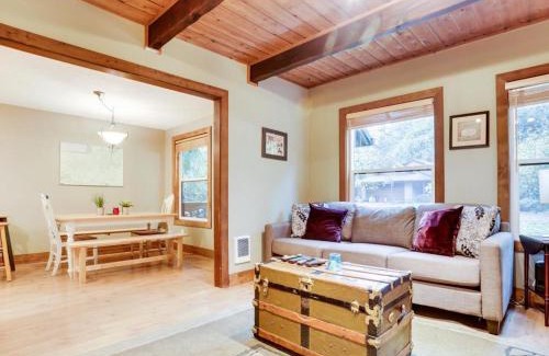 Mount Hood Village House | Marshall's Cabin in Rhododendron