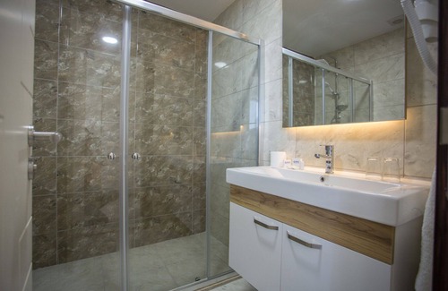 Kadnlar Denizi Mahallesi Hotel | Marti Prime Beach Hotel