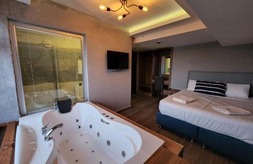 Old Town Hotel | Martin City Hotel