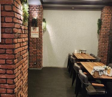 Old Town Hotel | Martin City Hotel