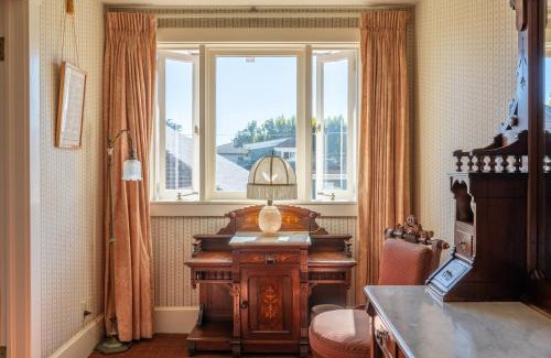 Pacific Grove Hotel | Martine Inn