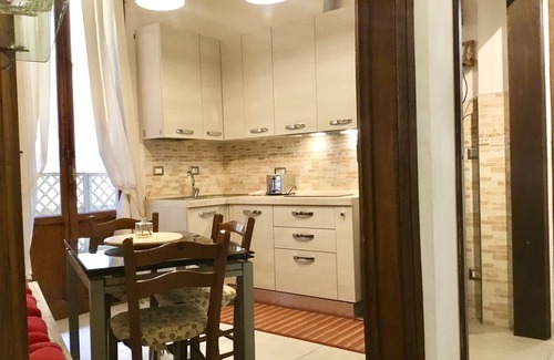 Sant' Ambrogio Apartment | Martiri del Popolo 28