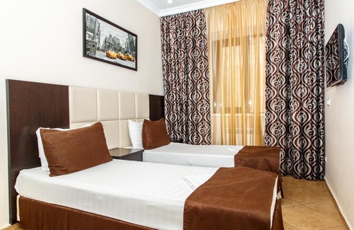 Vtoraya Pyatiletka Hotel | Marton Cherepovetskaya