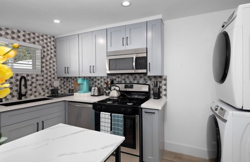 North Central House | ★MARVELOUS 1B1B 5MIN. DRIVE TO ROSE BOWL STADIUM★