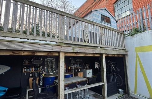 Belfast Apartment | Marvelous 1Bed in Belfast. Work play or leisure Belfast Base will be a pleasure!