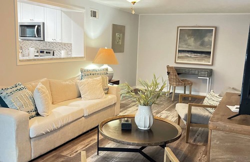 Tampa House | Marvelous 3-bedroom house with AC in Tampa/Pool