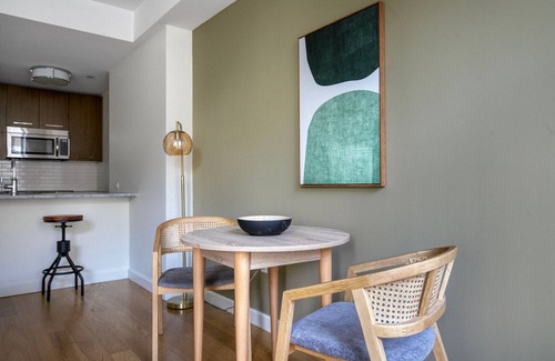 Bay Village Apartment | Marvelous Back Bay 1BR w/Gym & W/D, close to Garden, by Blueground