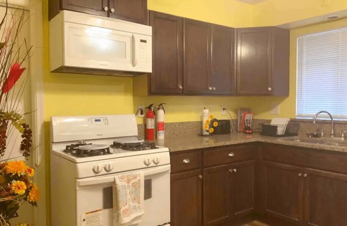 Midwest City House | Marvelous Maple Charming 3 bedroom house