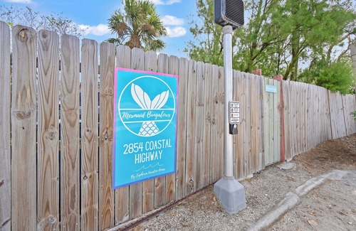 Vilano Beach Apartment | Marvelous Mermaid Beach Bungalow, Dog-Friendly